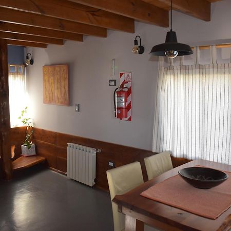 Cabana La Marilena, Para 2 Huespedes Con Desayuno El Calafate Exterior photo